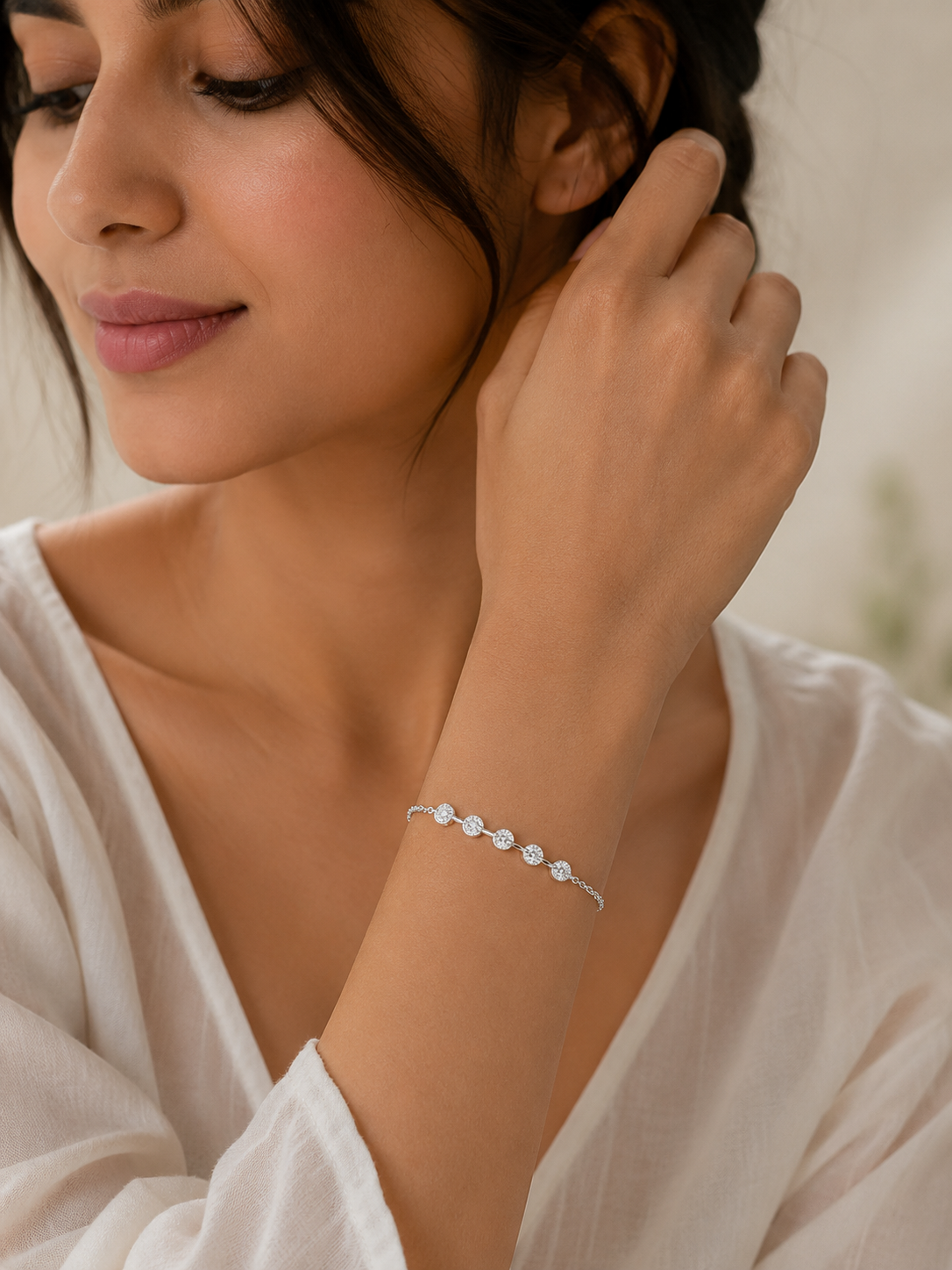GAURA Celeste Circle Bracelet