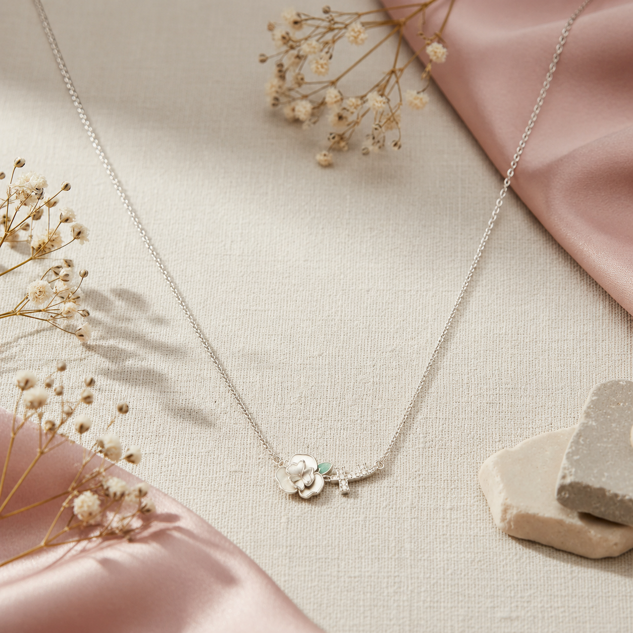Heritage Clover Cascade Necklace