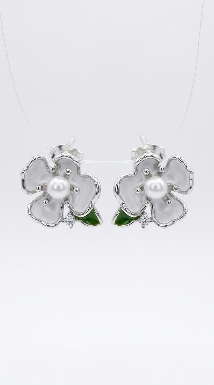 Lunéa Pearl Bloom Earrings