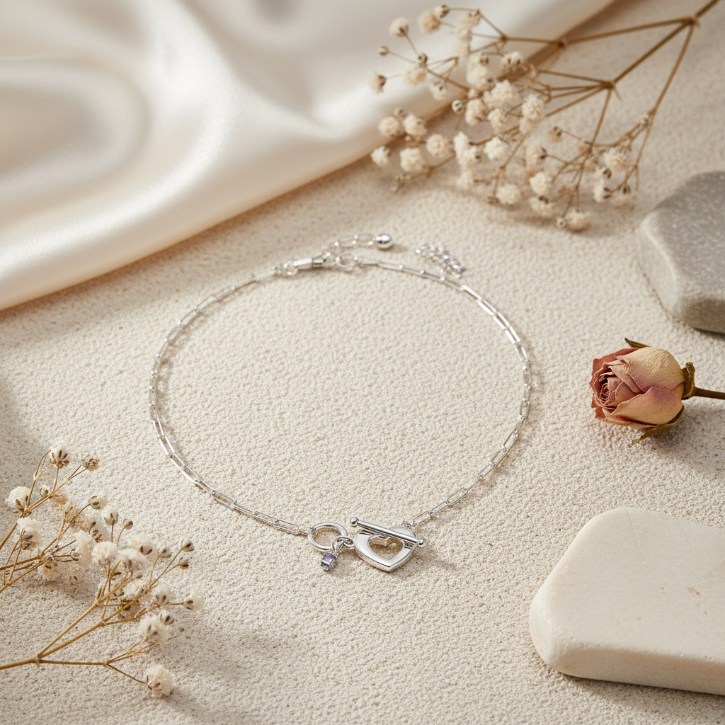 Dilrooh Silver Heart Link Necklace