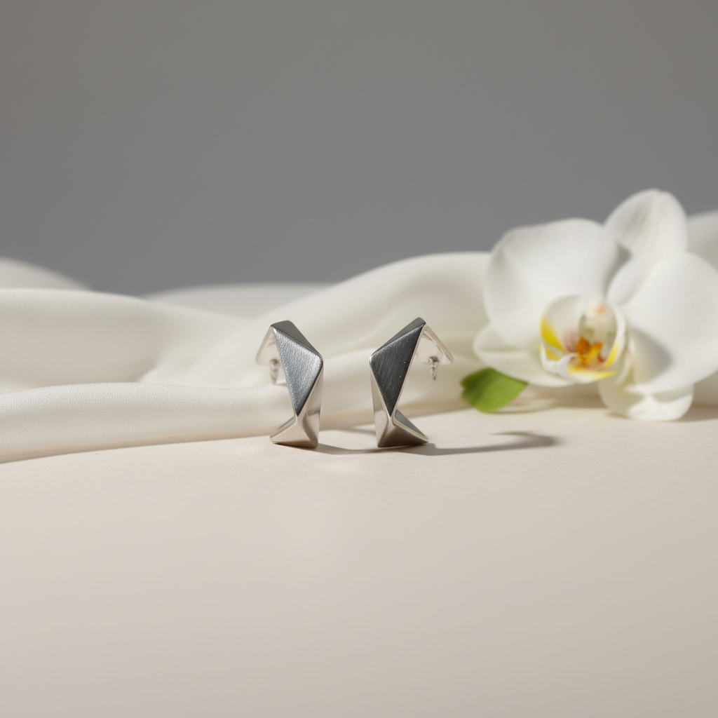 Prism Twist Minimal Studs